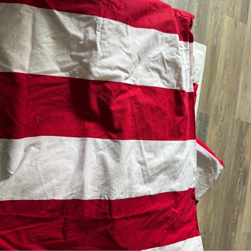 Red and White Rugby Striped Pottery Barn Twin Sized Duvet Cover - Picture 4 of 4